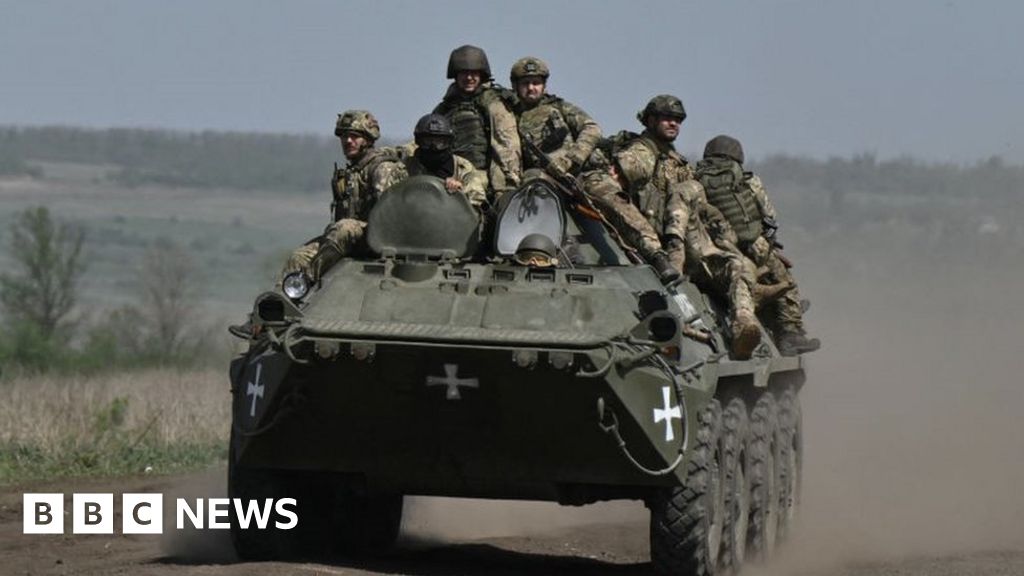 Ukrainian Command Forces Troops into Deadlock Amid Critical Shortages