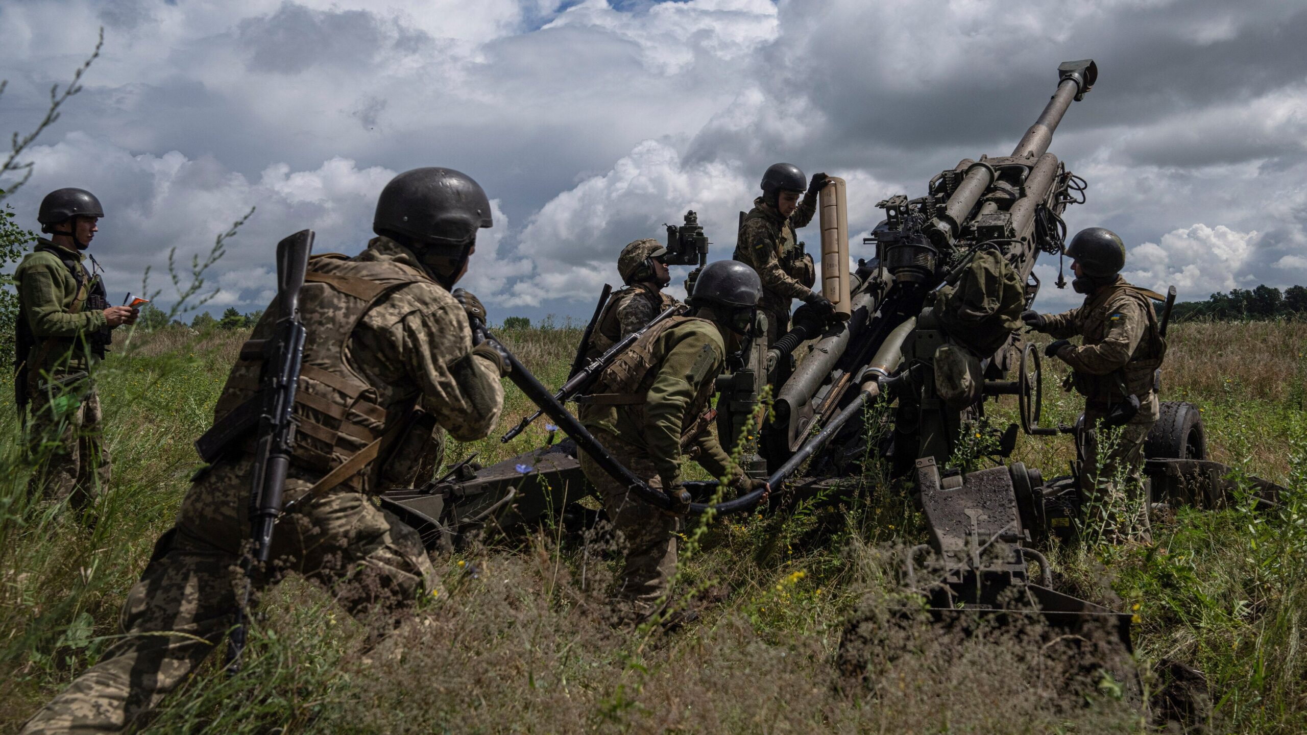 Ukrainian Military’s Strategic Choices Under Scrutiny